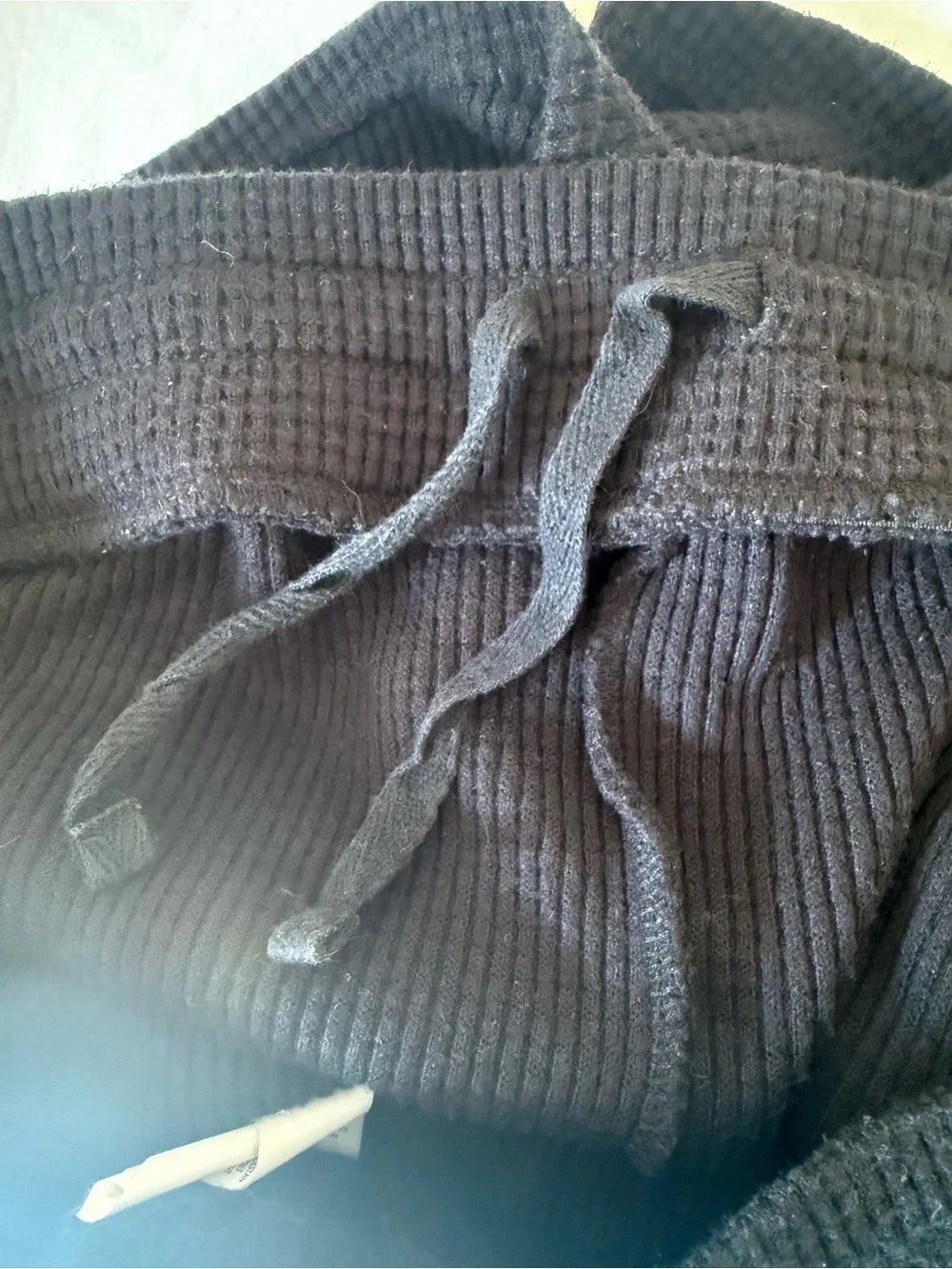 ALO Yoga Waffle Knit Black Ribbed Shorts.  Size Large.